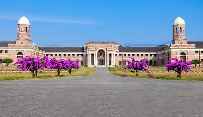 Dehradun Taxi Service