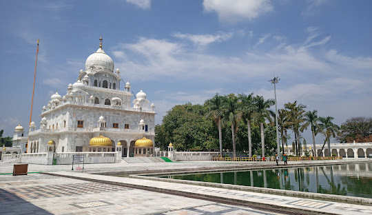 Nanak Matta Taxi Service