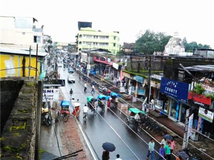 Lakhimpur Taxi Service